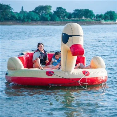 Igre vodenih sportova na napuhavanje Igračke za vuču Rotirajući vodeni park Igre Igračke na napuhavanje Čamac za zabavu na vodi